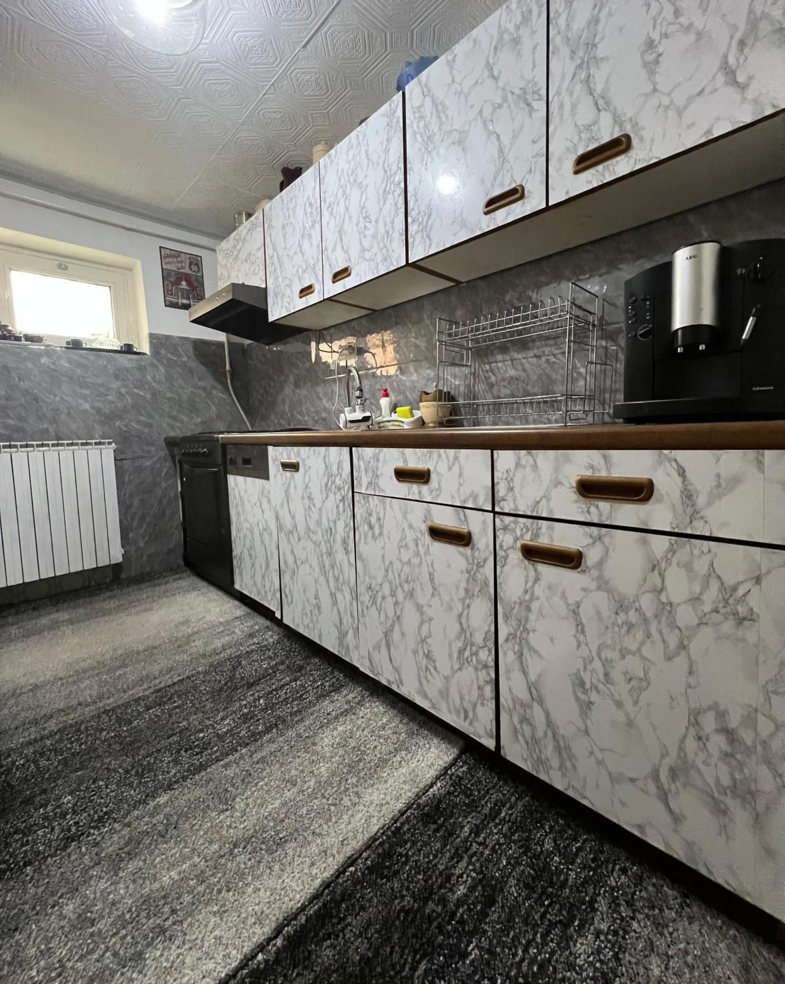 Sunny Side Apartment