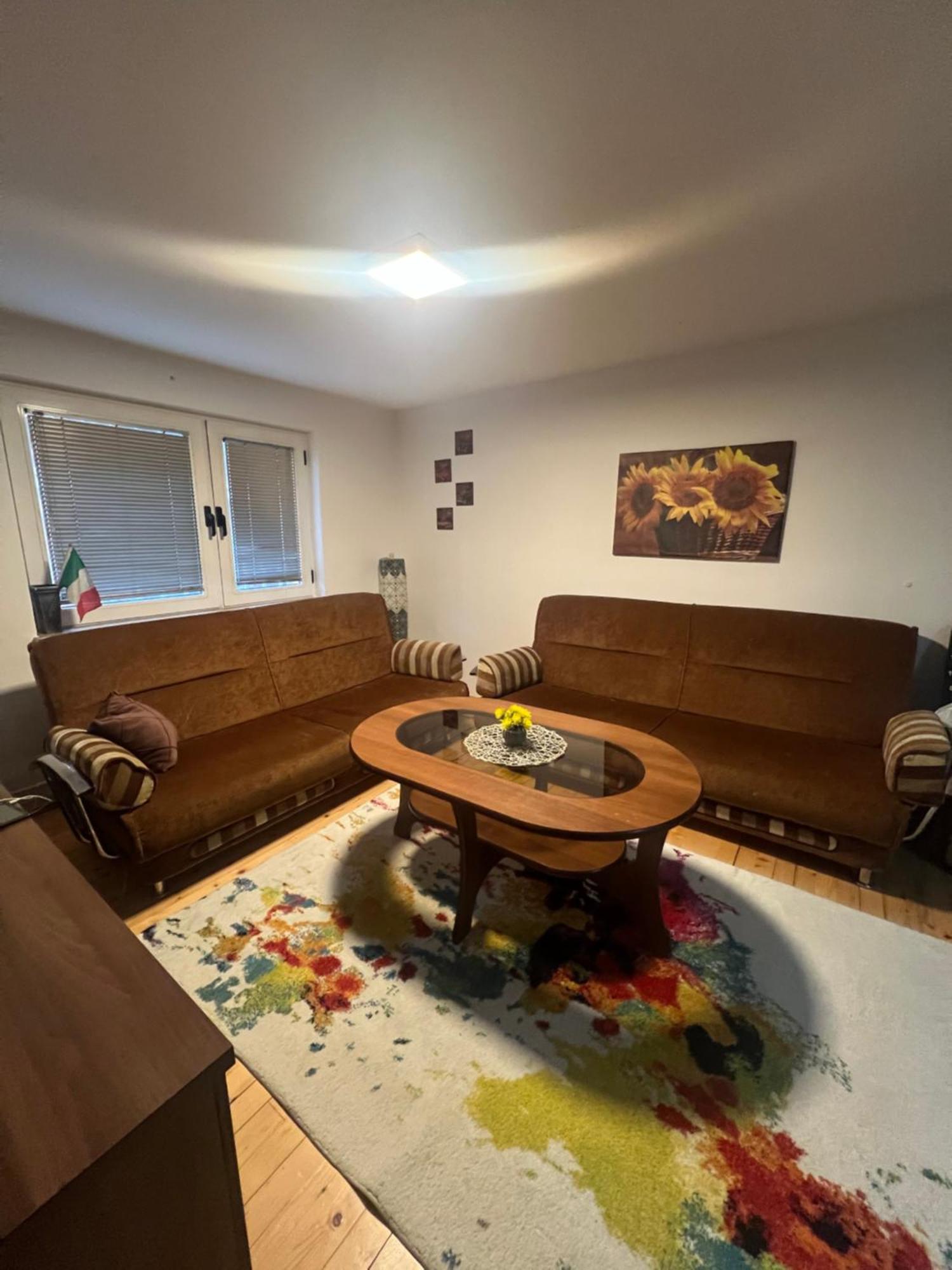 Sunny Side Apartment *